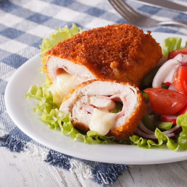 Cordon Bleu mit Salat