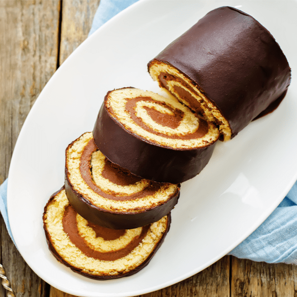 Schokoladen-Sahnerolle