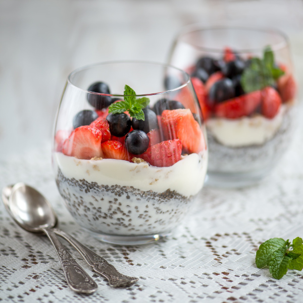 Chia Pudding mit Erdbeeren